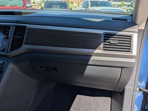 Used 2019 Volkswagen Atlas SE w/ Towing Package AWD/4WD image 30