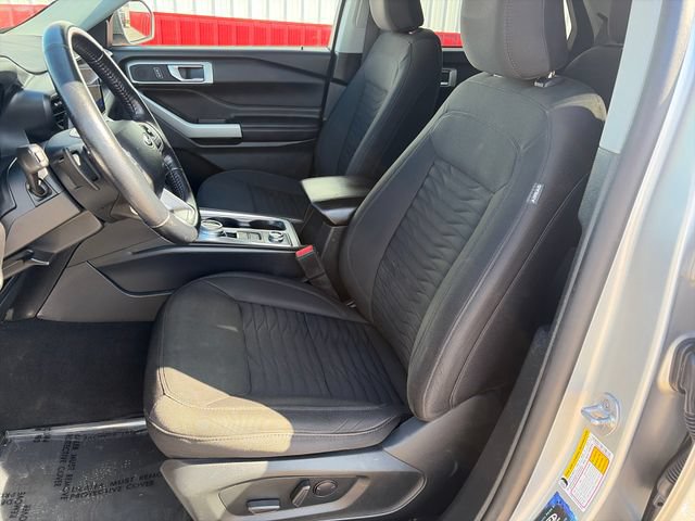 Used 2021 Ford Explorer XLT w/ Class III Trailer Tow Package AWD/4WD image 40