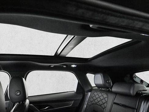 Used 2021 Jaguar F-PACE S image 20