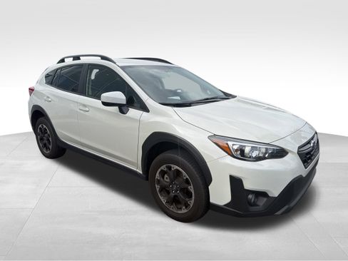 Used 2023 Subaru Crosstrek 2.0i Premium image 1