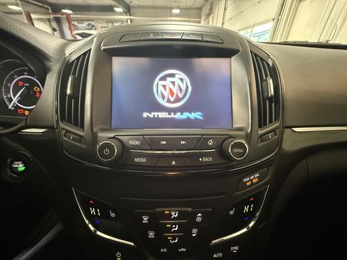 Used 2015 Buick Regal Premium image 26