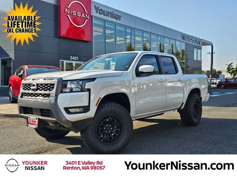 New 2025 Nissan Frontier SV w/ SV Convenience Package image 1