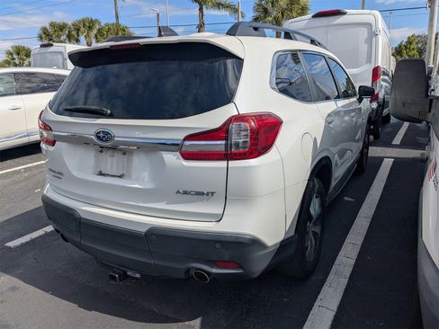 Used 2019 Subaru Ascent Premium image 3