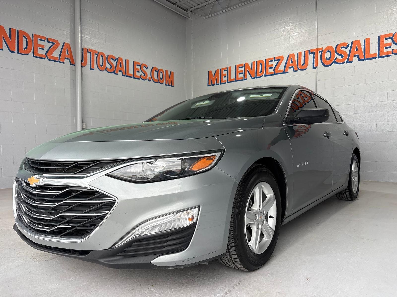 Used 2023 Chevrolet Malibu LS FWD image 1