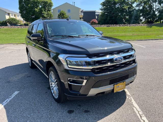 Certified 2023 Ford Expedition Limited AWD/4WD image 3
