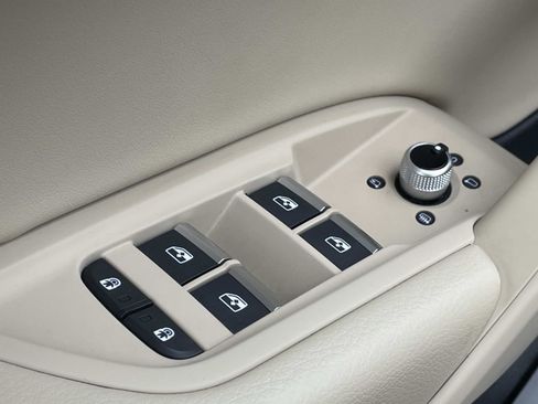 Certified 2022 Audi Q5 2.0T Premium w/ Convenience Package image 17