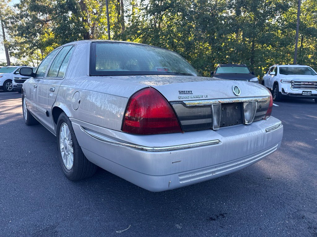 Used 2010 Mercury Grand Marquis LS RWD image 7