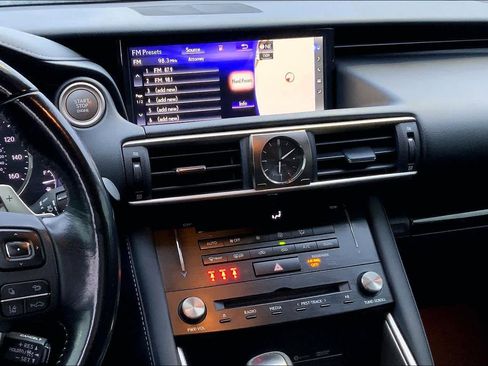 Used 2017 Lexus IS 200t image 6