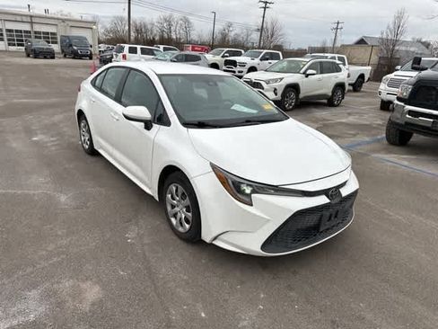 Used 2022 Toyota Corolla LE image 21