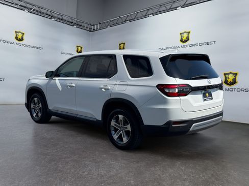 Used 2023 Honda Pilot EX-L image 3
