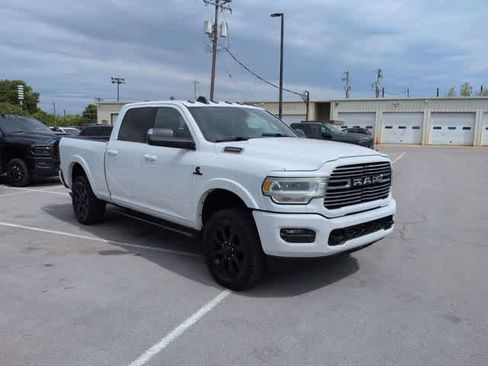 Used 2019 RAM 2500 Laramie w/ Night Edition AWD/4WD image 2