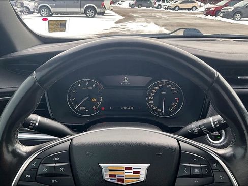 Used 2021 Cadillac XT5 Premium Luxury AWD/4WD image 19