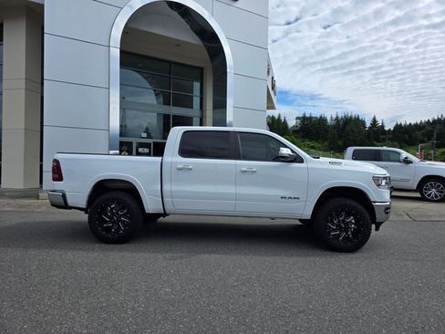 Used 2020 RAM 1500 Laramie AWD/4WD image 2