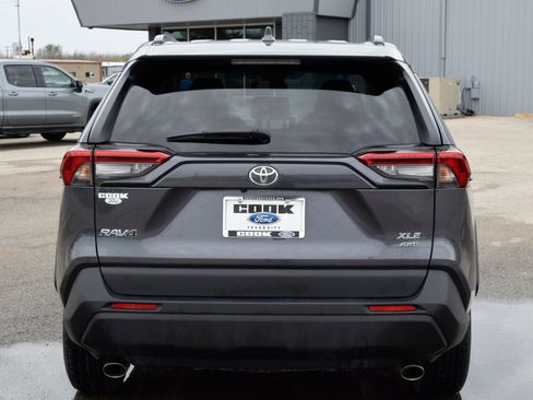 Used 2023 Toyota RAV4 XLE image 9