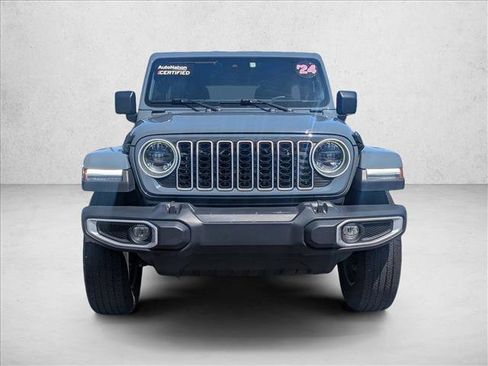 Used 2024 Jeep Wrangler Unlimited Sahara AWD/4WD image 2