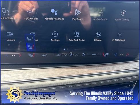 New 2026 Chevrolet Suburban LT w/ Comfort Package AWD/4WD image 40