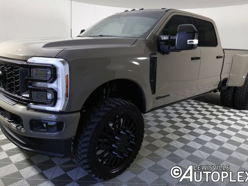 Used 2026 Ford F350 Platinum w/ Platinum Plus Package AWD/4WD image 12