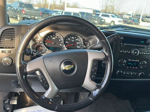 Used 2011 Chevrolet Silverado 2500 LT w/ Interior Plus Package image 22