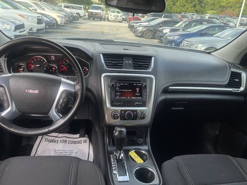Used 2016 GMC Acadia SLE FWD image 19
