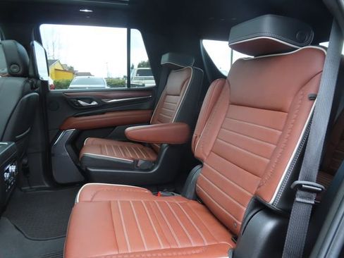 Certified 2024 GMC Yukon Denali Ultimate image 44