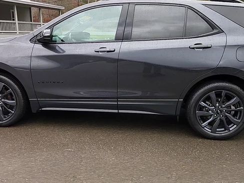 Used 2022 Chevrolet Equinox RS w/ RS Leather Package image 4