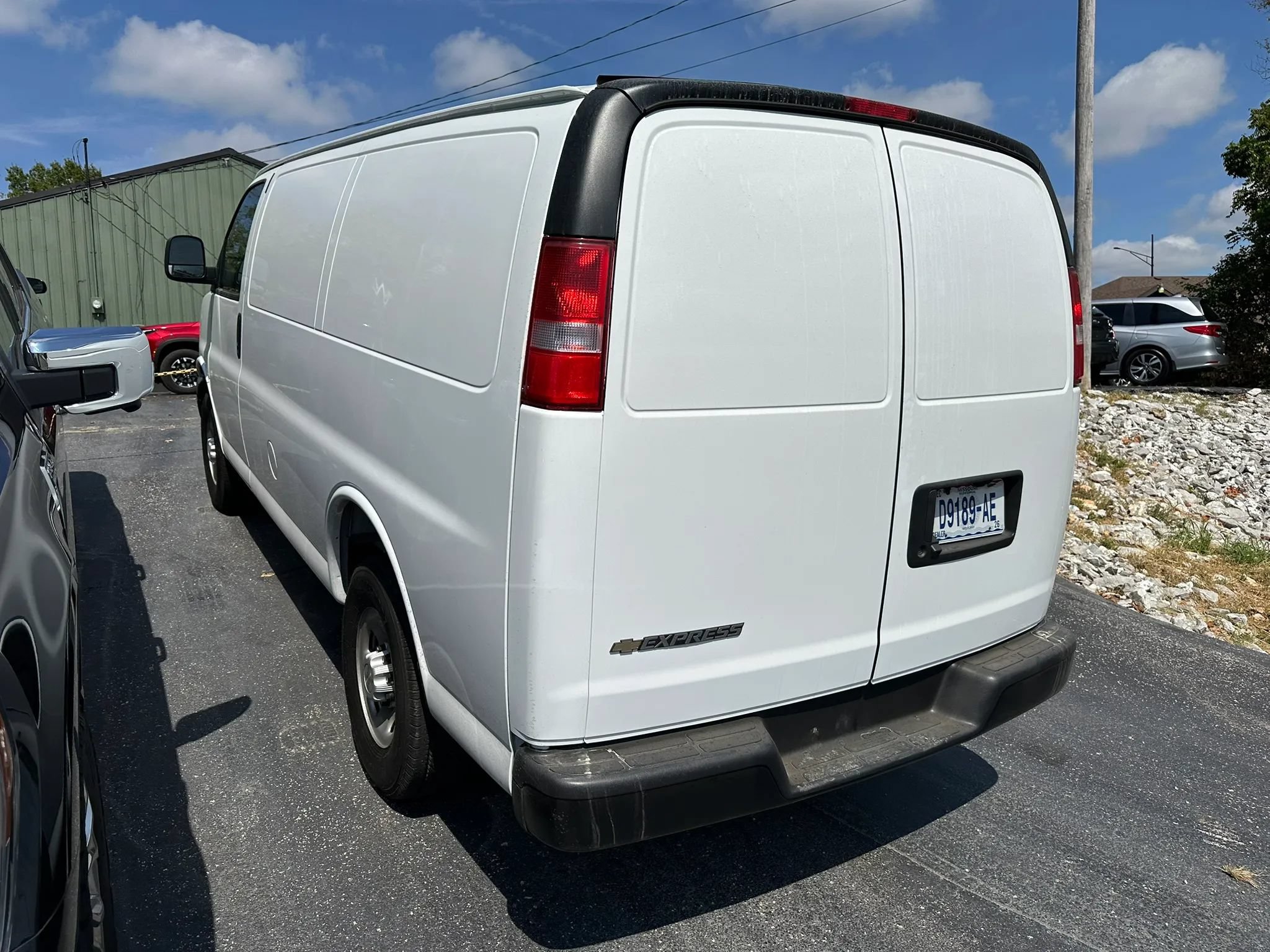 Used 2026 Chevrolet Express 2500 w/ Driver Convenience Package RWD image 4