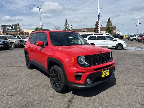 Used 2019 Jeep Renegade Altitude w/ Quick Order Package 2XM AWD/4WD image 4