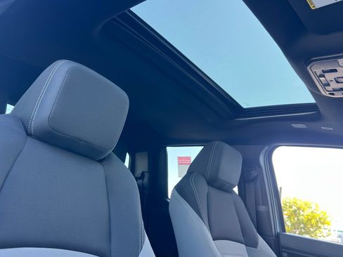 Used 2024 Toyota Tacoma TRD Off-Road image 13