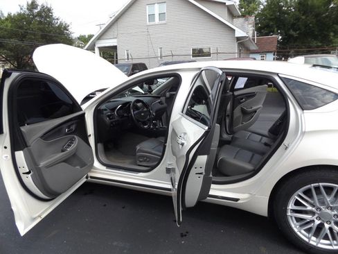 Used 2014 Chevrolet Impala LTZ image 11