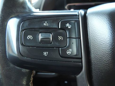 Used 2021 GMC Yukon XL AT4 w/ Rear Media and Nav Package image 33