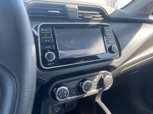 Used 2020 Nissan Versa S image 17