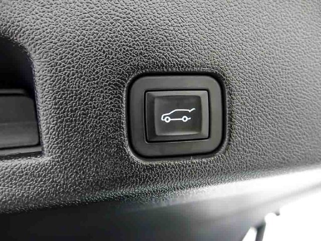 Certified 2026 Chevrolet Traverse LT AWD/4WD image 31