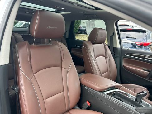 Certified 2020 Buick Enclave Avenir w/ Avenir Technology Package FWD image 40
