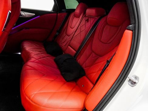 Used 2023 BMW XM w/ M Driver's Package image 9