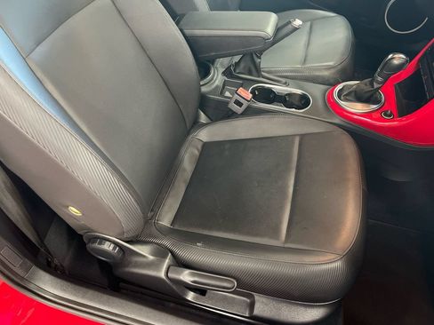 Used 2018 Volkswagen Beetle 2.0T Coast FWD image 60