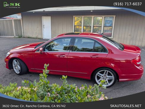 Used 2012 Mercedes-Benz C 300 4MATIC Sedan image 12