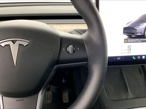 Used 2023 Tesla Model Y Long Range AWD/4WD image 13