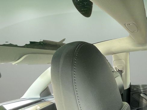 Used 2023 Tesla Model 3 Standard Range RWD image 23