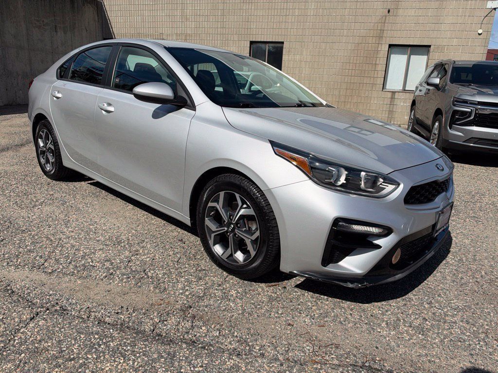 Used 2019 Kia Forte LXS FWD image 9