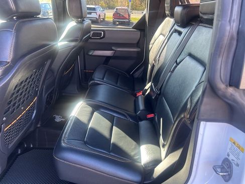 Used 2022 Ford Bronco Badlands image 24