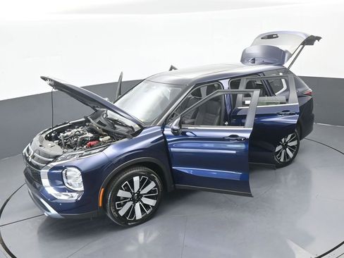 New 2026 Mitsubishi Outlander SE image 65