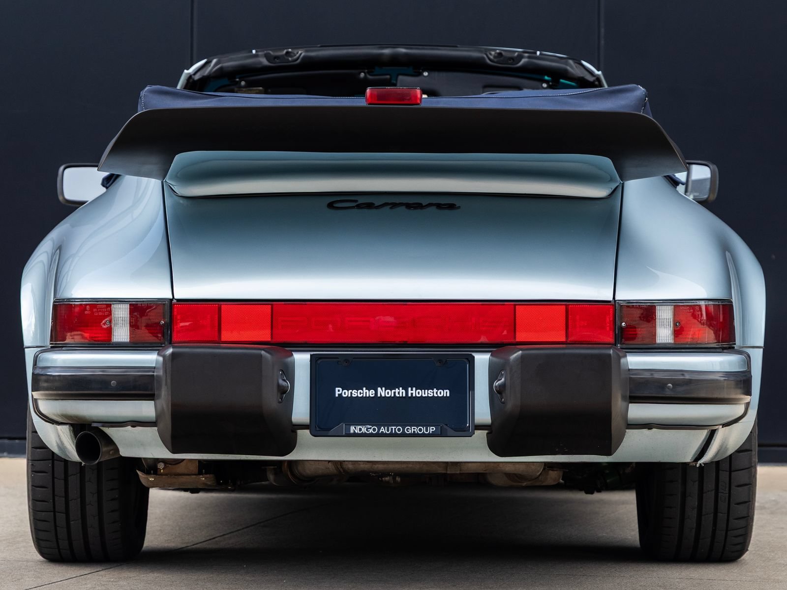 Used 1988 Porsche 911 Carrera RWD image 12