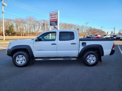 Used 2015 Toyota Tacoma PreRunner image 4