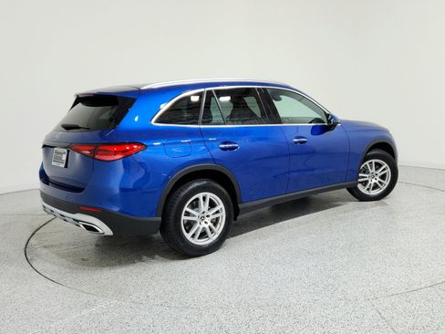 Certified 2025 Mercedes-Benz GLC 300 image 3