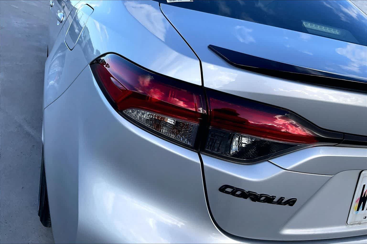 Used 2024 Toyota Corolla Hybrid Sedan FWD image 32