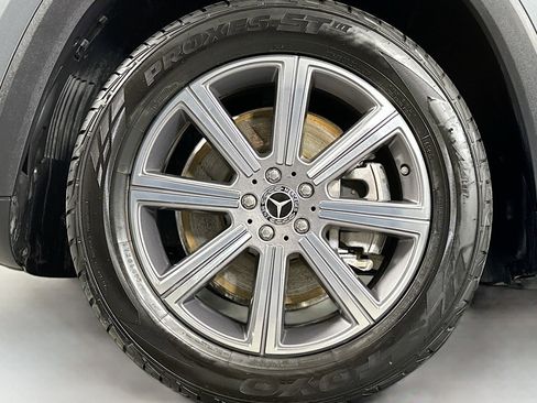 Used 2023 Mercedes-Benz GLS 450 4MATIC image 12