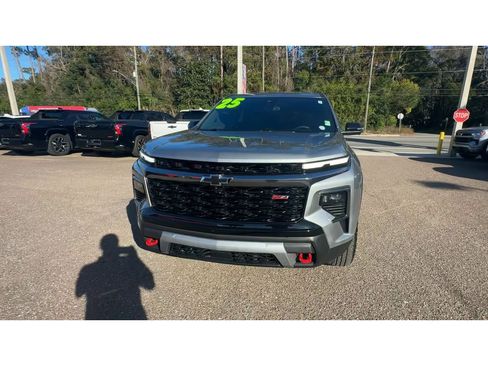 Used 2025 Chevrolet Traverse Z71 w/ Driver Confidence Package image 7