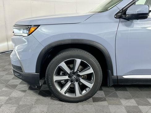 Used 2024 Honda Pilot Elite image 11