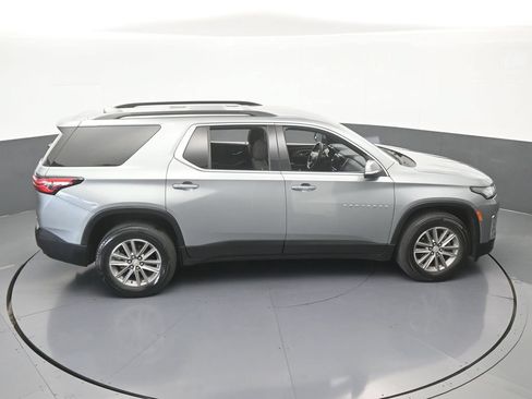 Used 2023 Chevrolet Traverse LT FWD image 53