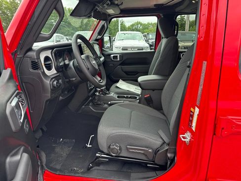 New 2026 Jeep Wrangler Unlimited Sport AWD/4WD image 16